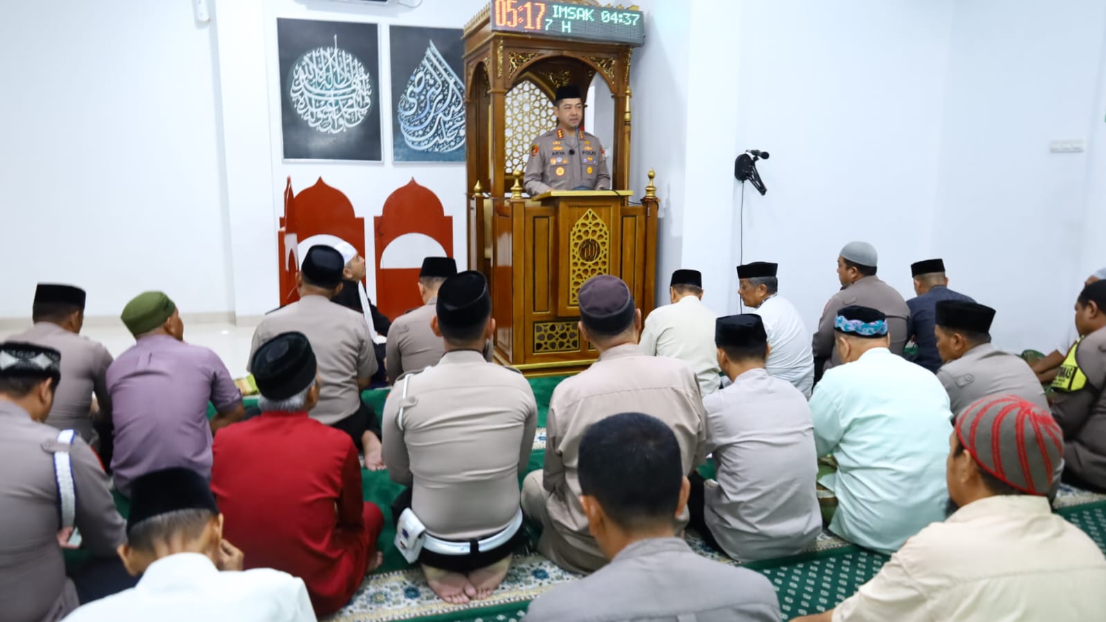 Subuh Keliling Kapolrestabes Makassar Serukan Kepedulian Warga Cegah Pergaulan Negatif Anak