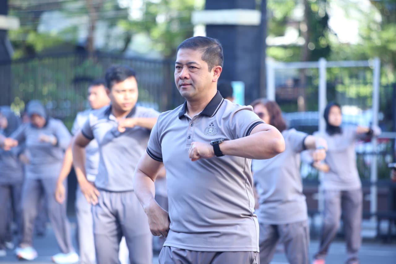 Polrestabes Makassar Gelar Olahraga Bersama, Jaga Kebugaran dan Soliditas Personel