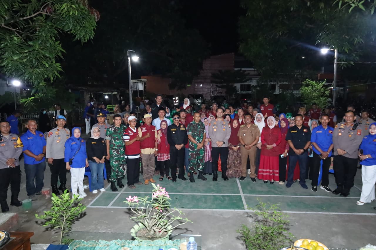 Ngopi Kamtibmas Serap Aspirasi Warga Biring Romang, Kapolrestabes Siapkan Sosialisasi Lalu Lintas dan Bahaya Narkoba ke Sekolah
