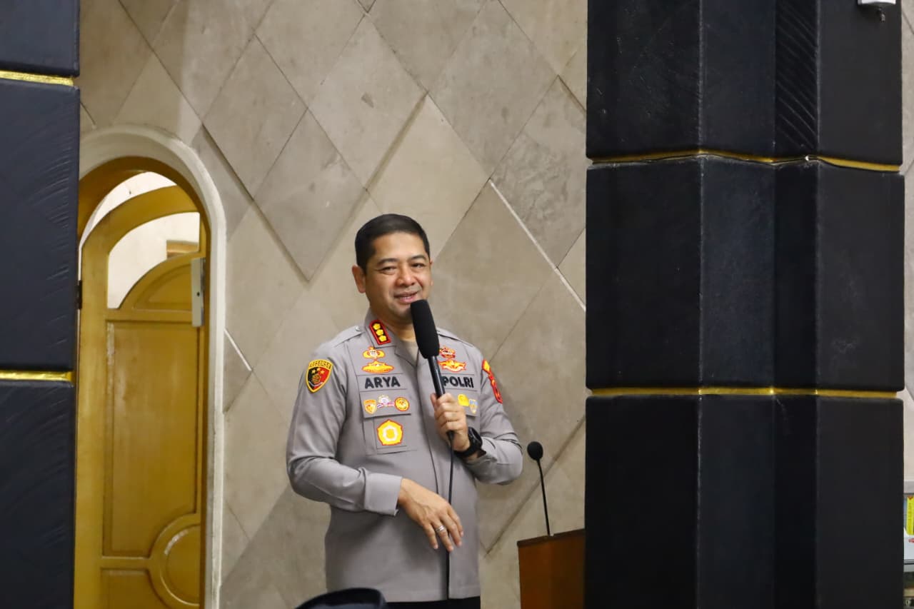 Safari Subuh Kapolrestabes Makassar Ajak Warga Makmurkan Masjid dan Tolak Main Hakim Sendiri